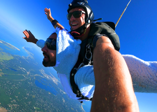 Great tandem skydiving prices will make you happy